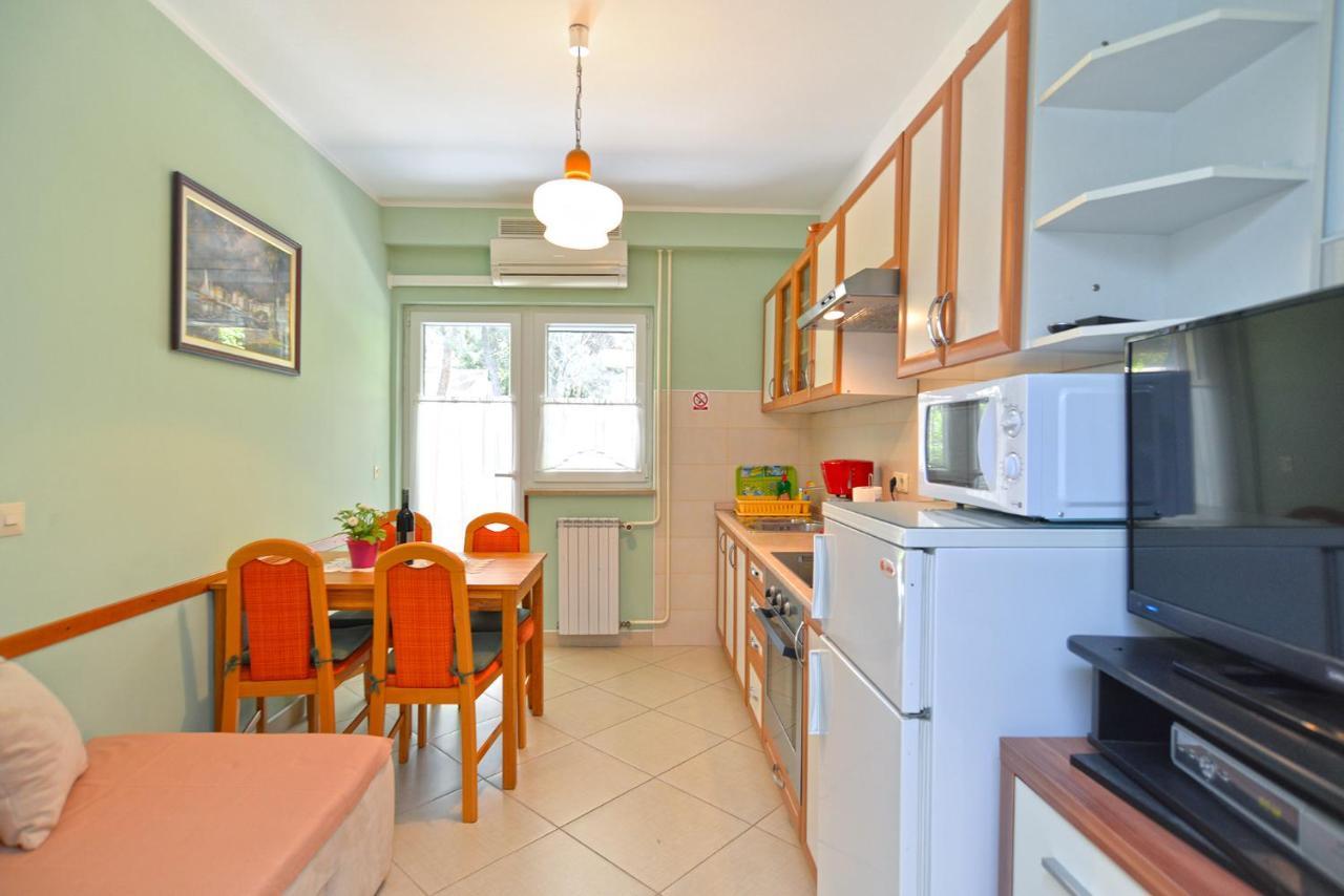 Apartments Marko 1377 โปเรช ภายนอก รูปภาพ