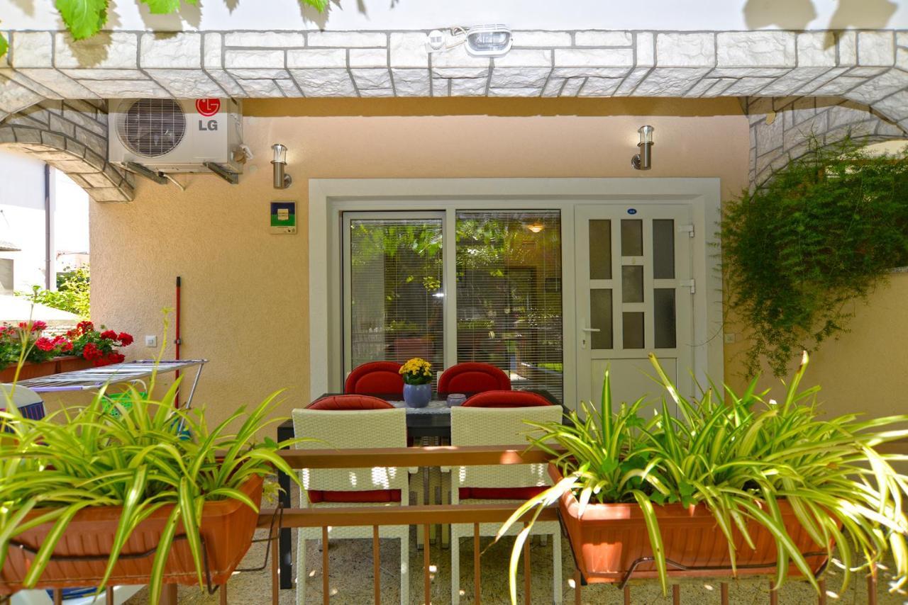 Apartments Marko 1377 โปเรช ภายนอก รูปภาพ
