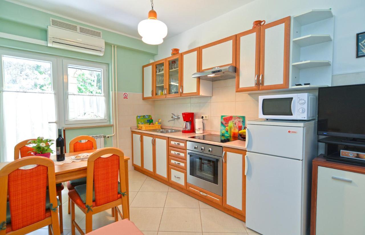 Apartments Marko 1377 โปเรช ภายนอก รูปภาพ